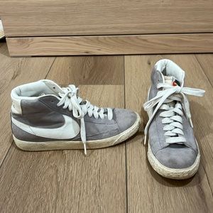 Nike Men’s Blazer Mid ‘77